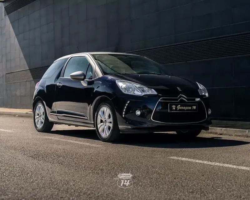 Usado Citroën DS3 Chic 82 HP (60 kW) 2014 Azul Citadino