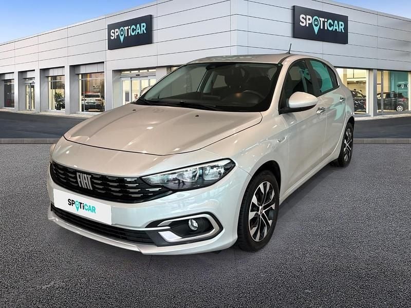 Usado Fiat Tipo City Life 95 HP (69 kW) 2022 Cinzento Sedan
