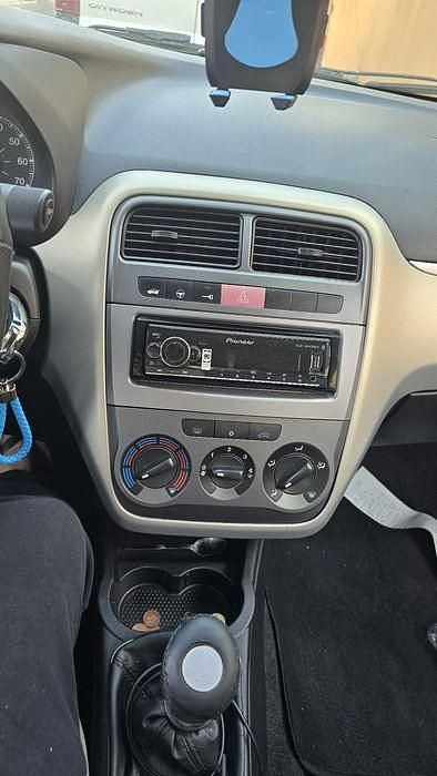 Usado 2006 Fiat Punto Citadino | € 2.400 (Preço justo) - Imagem 1/4