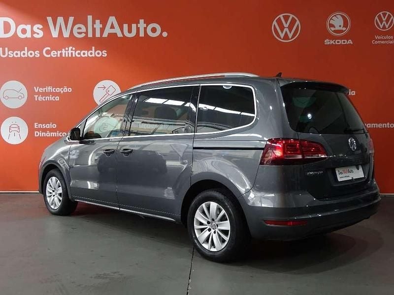 Usado VW Sharan 150 HP (110 kW) 2020 Cinzento escuro Monovolume