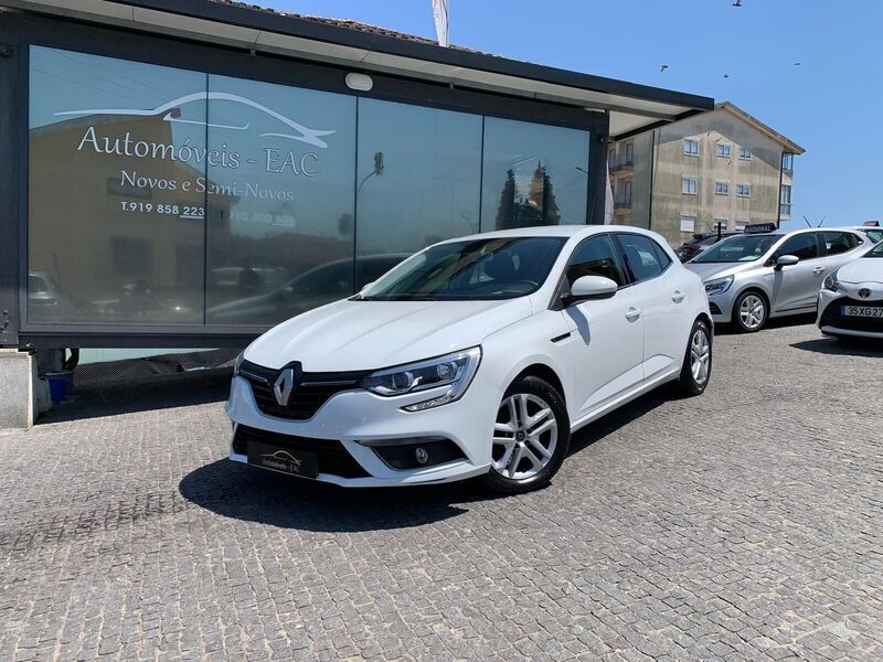 Branco Usado 2018 Renault Mégane IV Zen | € 14.900 (Preço elevado) - Imagem 1/4