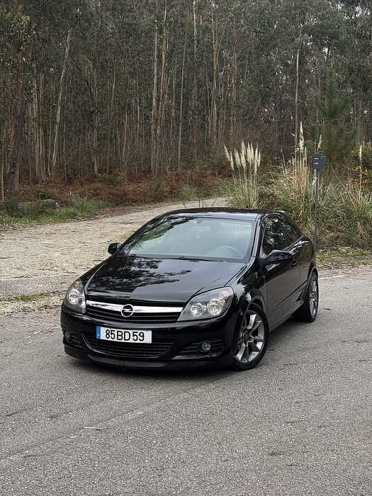 Usado Opel Astra GTC 156 HP (114 kW) 2006
