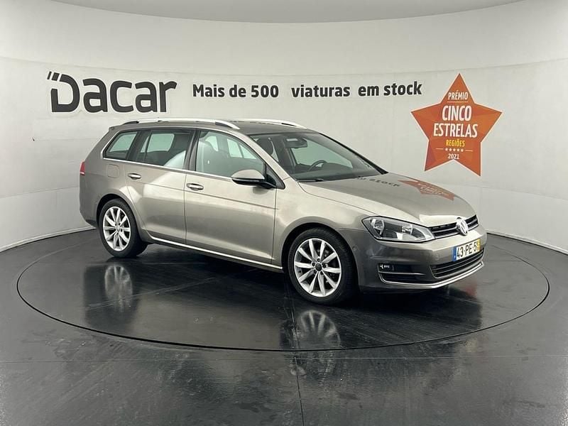 Cinzento Usado 2014 VW Golf VII Highline Carrinha | € 6.700 (Bom preço) - Imagem 1/4