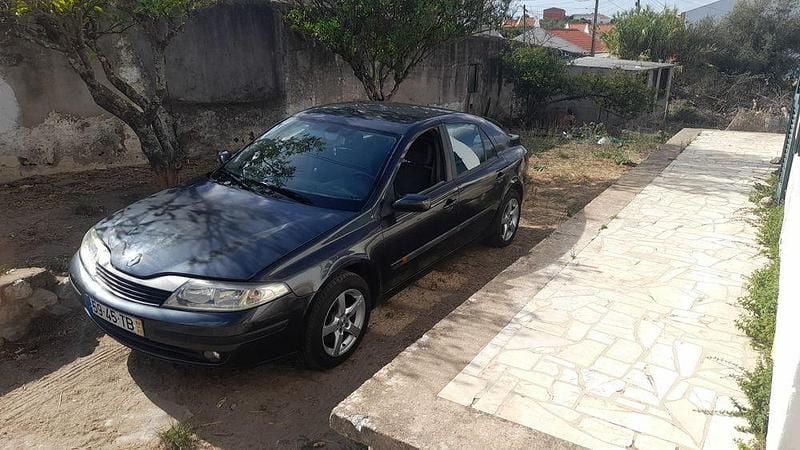 Usado 2002 Renault Laguna II Sedan | € 2.000 (Preço justo) - Imagem 1/4