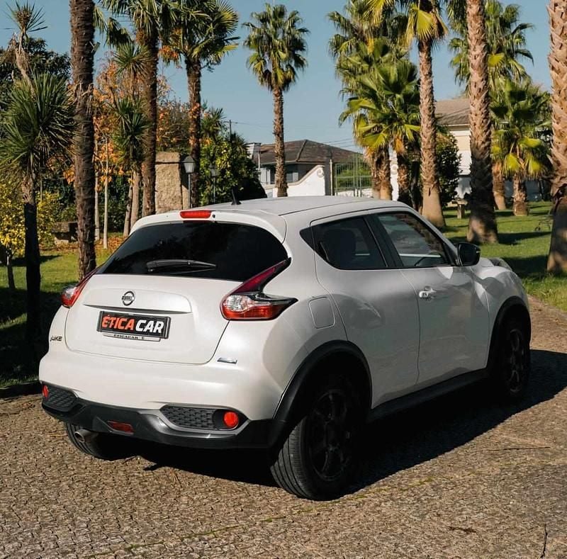 Usado Nissan Juke Premium Edition 110 HP (80 kW) 2016 Branco SUV