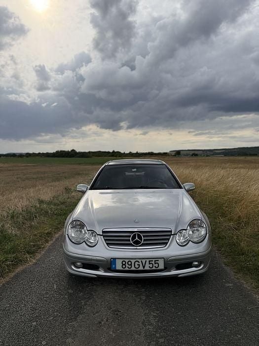 Usado 2001 Mercedes C220 Coupé | € 5.500 (Preço justo) - Imagem 1/3