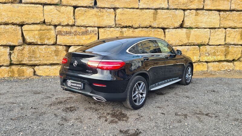 Usado Mercedes GLC220 AMG 170 HP (125 kW) 2018 Preto Coupé