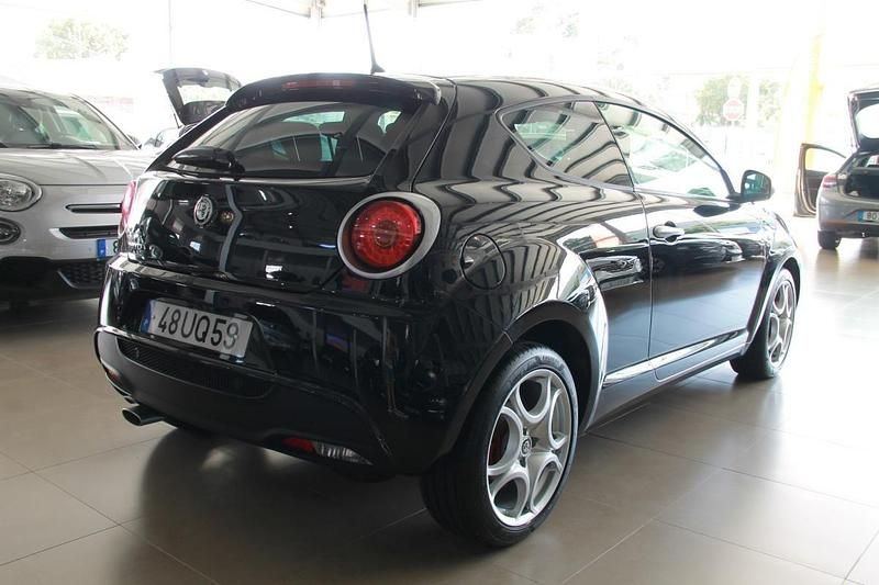 Usado Alfa Romeo MiTo 95 HP (69 kW) 2018 Preto Citadino