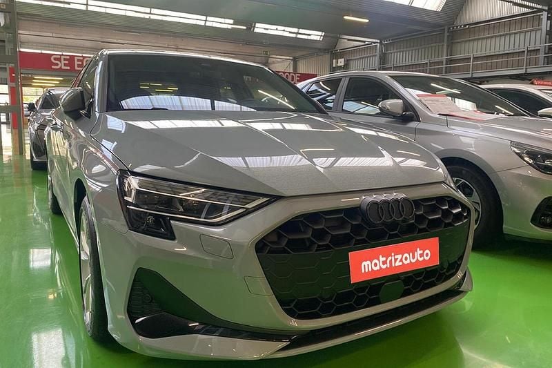 Novo 2025 Audi A3 Sportback e-tron Advanced Citadino | € 39.499 (Preço justo) - Imagem 1/4