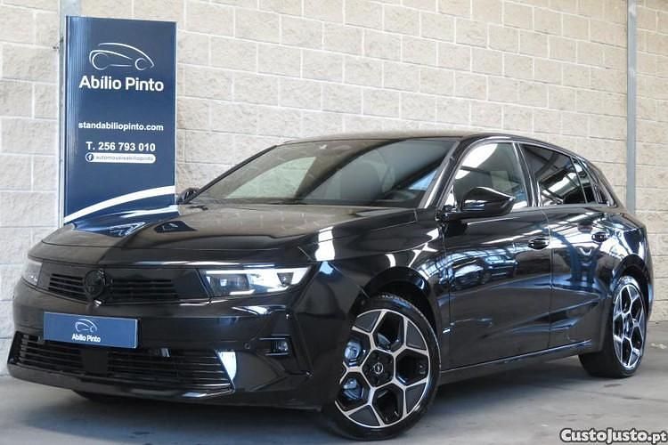 Preto Usado 2024 Opel Astra Sedan | € 23.750 (Preço justo) - Imagem 1/1
