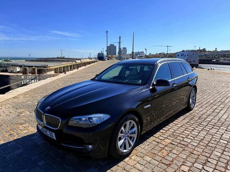 Preto Usado 2012 BMW 520 Carrinha | € 12.999 (Super Preço) - Imagem 1/4