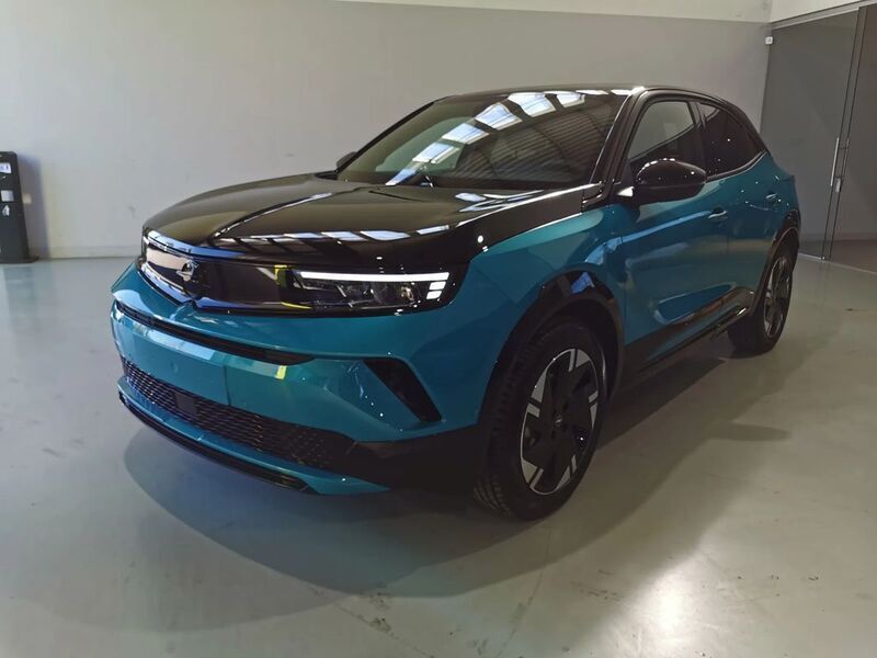 Azul Usado 2025 Opel Mokka-e Edition SUV | € 34.500 (Preço justo) - Imagem 1/4