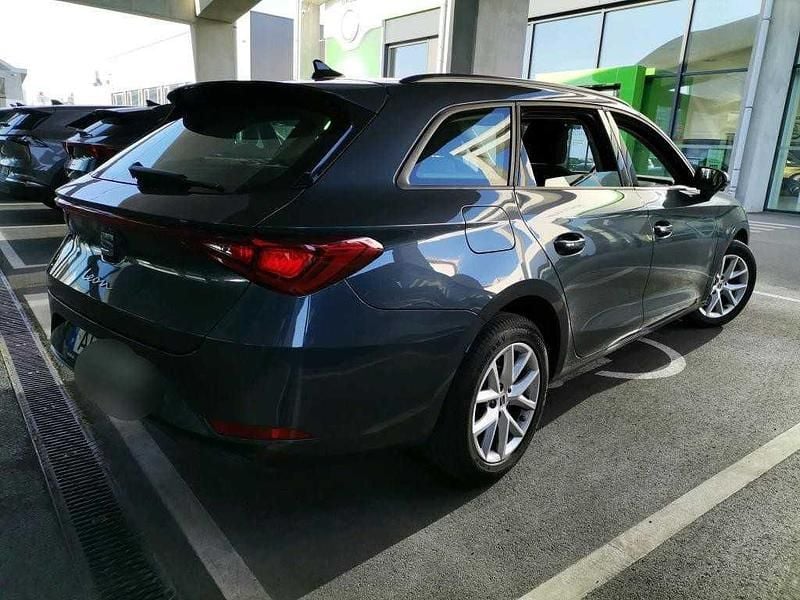 Usado Seat Leon ST 115 HP (84 kW) 2022 Antracite Carrinha