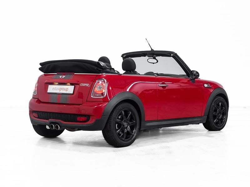 Usado Mini Cooper S Cabriolet 184 HP (135 kW) 2010 Vermelho Cabrios