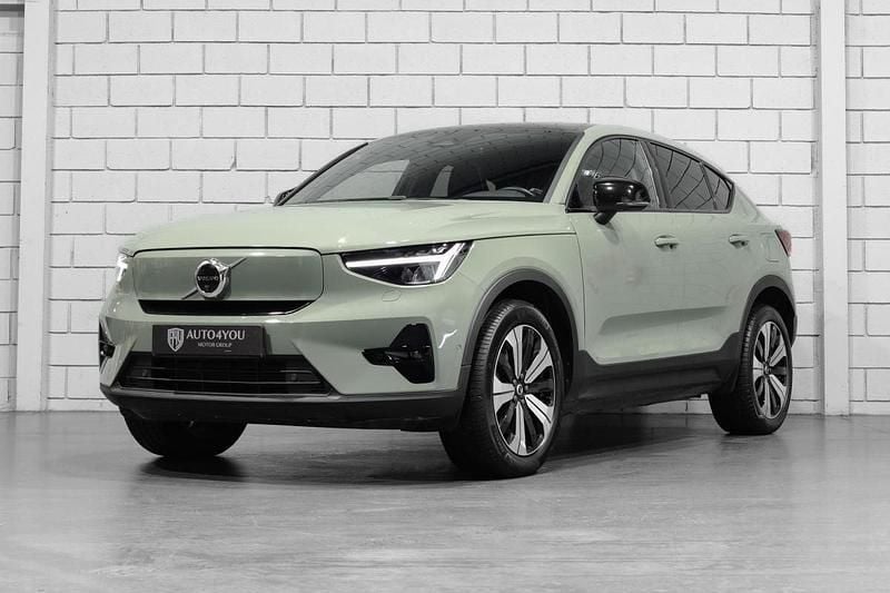Usado Volvo C40 Ultimate 169 kW (231 HP) 2023 Verde SUV
