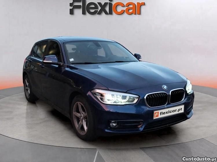 Azul Usado 2019 BMW 116 Sport Line Citadino | € 19.490 (Preço justo) - Imagem 1/1