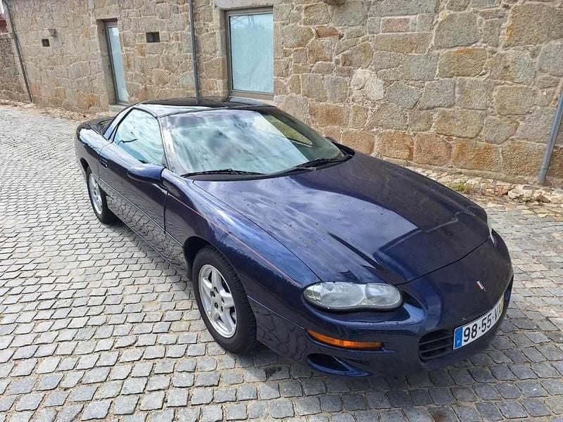 Azul Usado 1999 Chevrolet Camaro | € 20.000 - Imagem 1/4