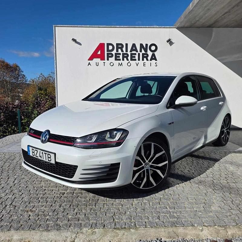 Branco Usado 2013 VW Golf VII GTI Citadino | € 19.990 (Preço justo) - Imagem 1/4