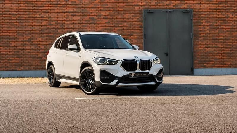 Branco Usado 2022 BMW X1 Sport Line SUV | € 26.000 (Bom preço) - Imagem 1/4