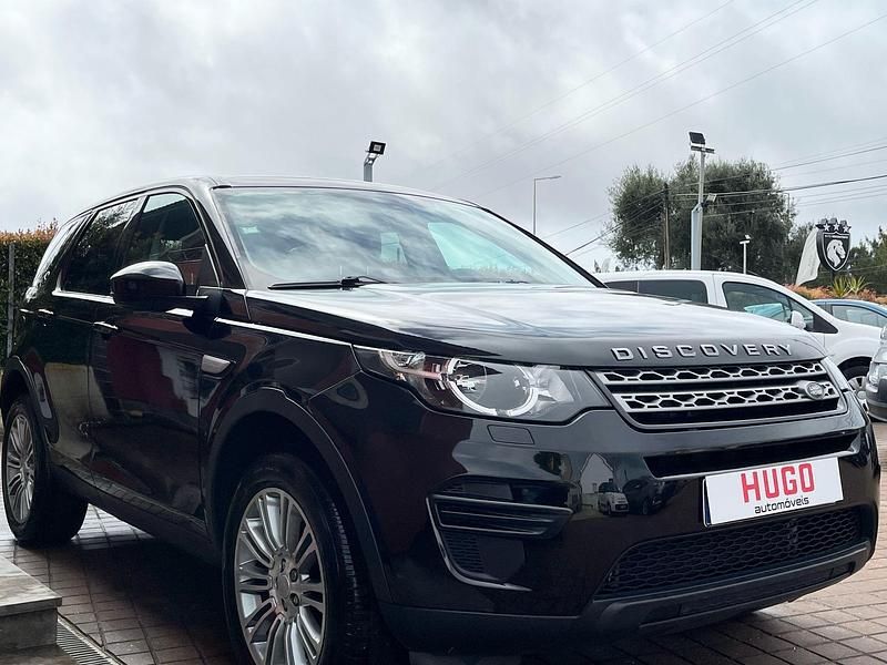 Usado Land Rover Discovery 5 SE 150 HP (110 kW) 2017 Preto SUV