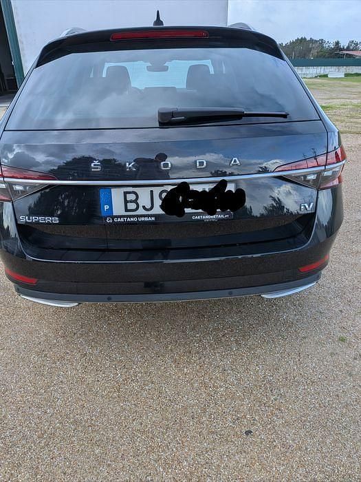 Usado Skoda Superb LAURIN & KLEMENT 204 HP (150 kW) 2024 Sedan