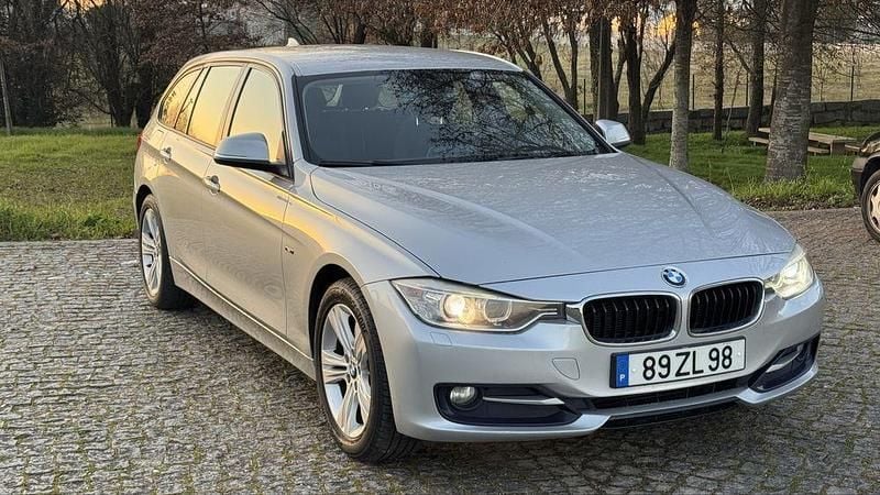 Usado 2016 BMW 318 Sport Line Sedan | € 9.990 - Imagem 1/4