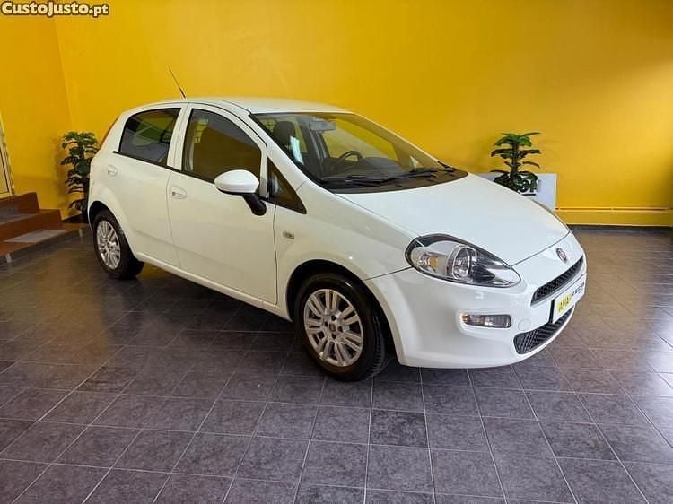 Branco Usado 2018 Fiat Punto Citadino | € 5.990 (Preço justo) - Imagem 1/1
