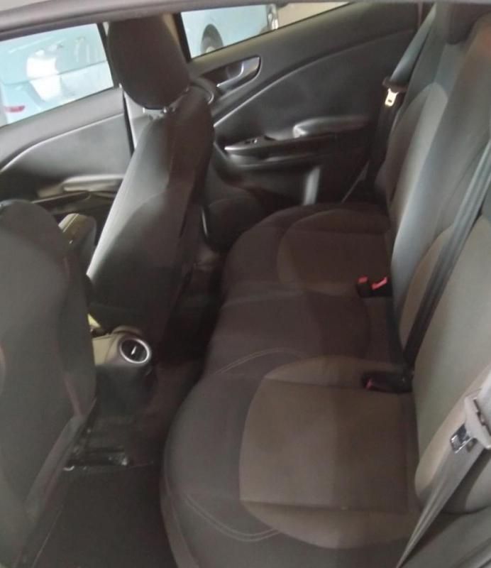 Usado Alfa Romeo Giulietta 105 HP (77 kW) 2015 Branco Citadino