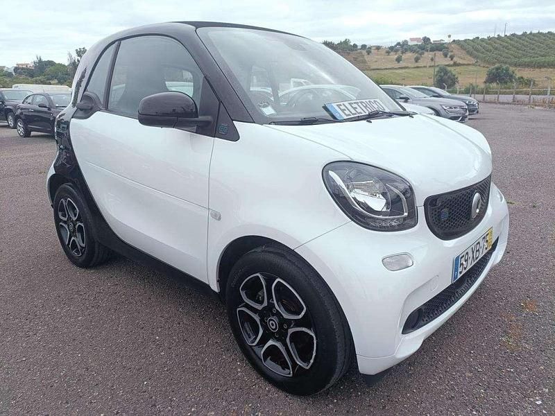 Usado Smart ForTwo Electric Drive Passion 60 kW (82 HP) 2019 Branco Coupé