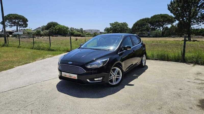 Preto Usado 2016 Ford Focus Titanium Citadino | € 10.450 (Preço justo) - Imagem 1/4