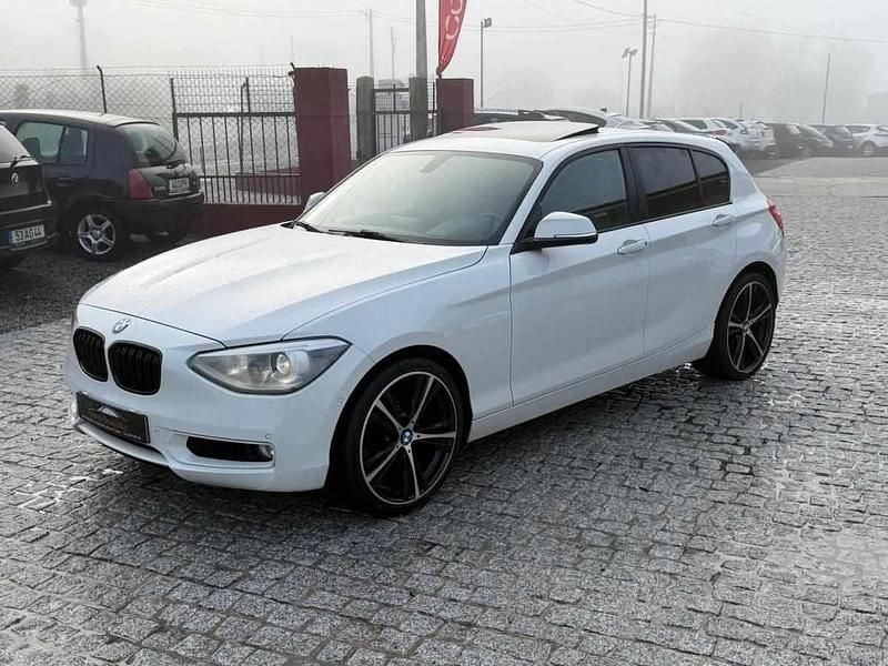 Branco Usado 2012 BMW 118 Citadino | € 15.900 (Caro) - Imagem 1/4