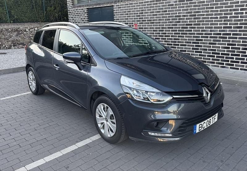 Usado 2018 Renault Clio IV Sedan | € 6.900 (Super Preço) - Imagem 1/4