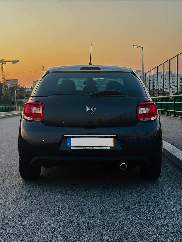 Usado Citroën DS3 92 HP (67 kW) 2012 Preto