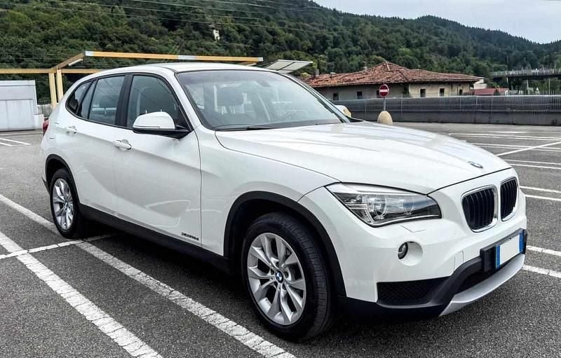 Branco Usado 2014 BMW X1 Performance SUV | € 16.500 (Preço justo) - Imagem 1/4