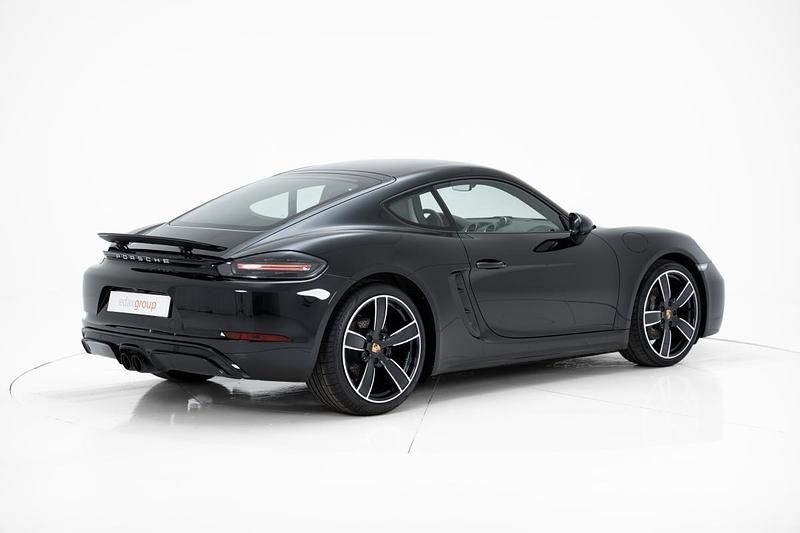 Usado Porsche Cayman 299 HP (219 kW) 2024 Preto