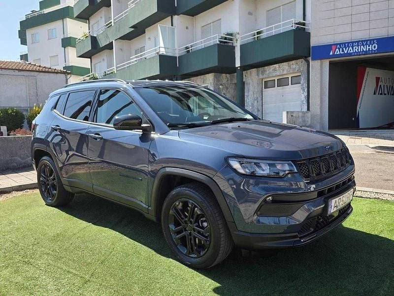 Azul Usado 2022 Jeep Compass SUV | € 27.950 (Preço justo) - Imagem 1/4