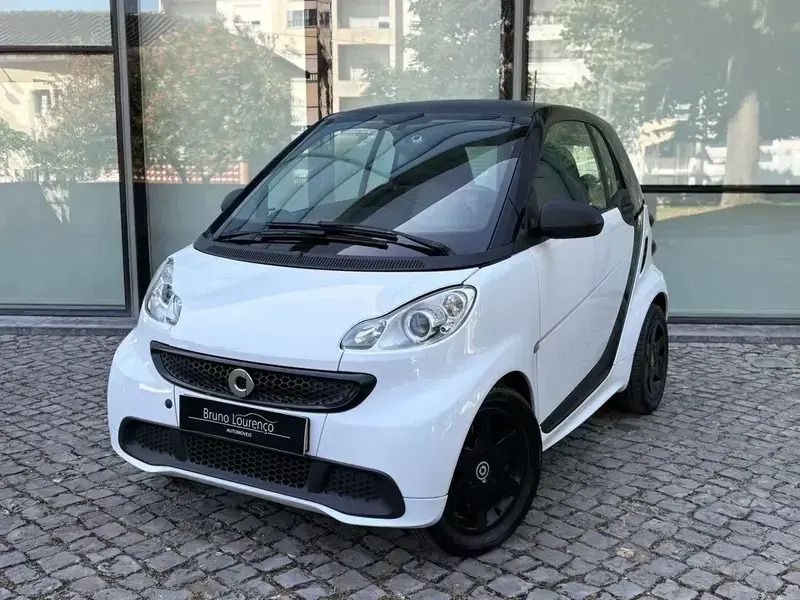 Branco Usado 2012 Smart ForTwo Coupé Pulse Coupé | € 5.900 (Bom preço) - Imagem 1/4