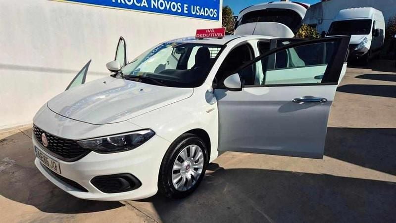 Branco Usado 2020 Fiat Tipo Carrinha | € 11.500 (Preço justo) - Imagem 1/4
