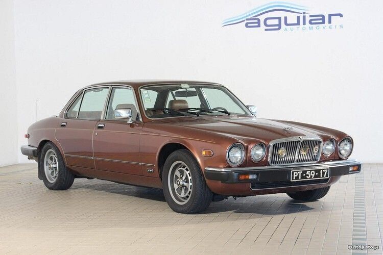 Castanho Usado 1982 Jaguar XJ6 Sedan | € 28.000 - Imagem 1/1