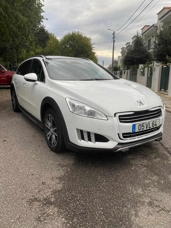 Branco Usado 2013 Peugeot 508 RXH Carrinha | € 8.500 (Bom preço) - Imagem 1/4
