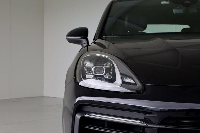 Usado Porsche Cayenne 462 HP (339 kW) 2020 Preto SUV