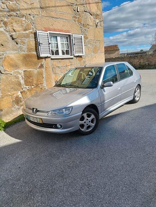 Usado 2000 Peugeot 306 Sedan | € 2.100 - Imagem 1/4