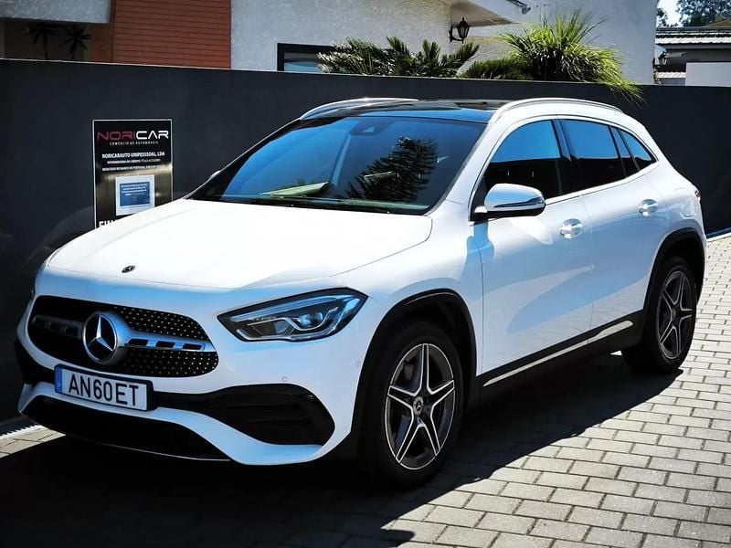 Branco Usado 2021 Mercedes GLA250 AMG line SUV | € 32.950 (Super Preço) - Imagem 1/4