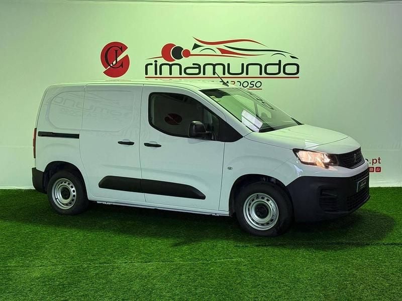 Branco Usado 2019 Peugeot Partner Monovolume | € 9.850 (Super Preço) - Imagem 1/4