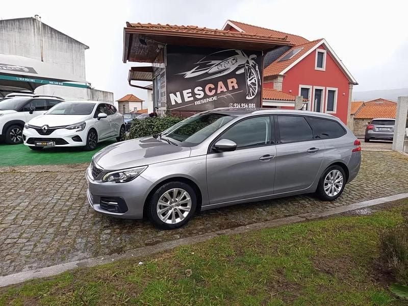 Cinzento Usado 2019 Peugeot 308 SW Style Carrinha | € 12.990 (Preço justo) - Imagem 1/4