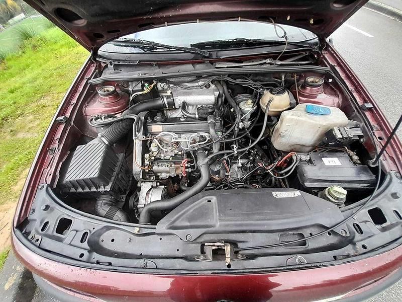 Usado 1993 VW Passat Sedan | € 1.500 - Imagem 1/4