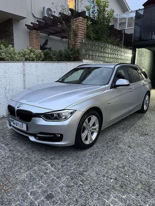 Usado BMW 320 Sport Line 184 HP (135 kW) 2013 Sedan