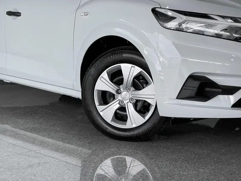 Branco Novo 2025 Dacia Sandero Citadino | € 18.600 (Preço justo) - Imagem 1/4