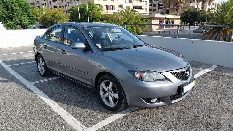 Usado Mazda 3 95 HP (69 kW) 2005 Sedan
