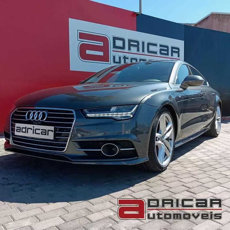 Cinzento Usado 2017 Audi A7 S-Line Citadino | € 37.500 - Imagem 1/4